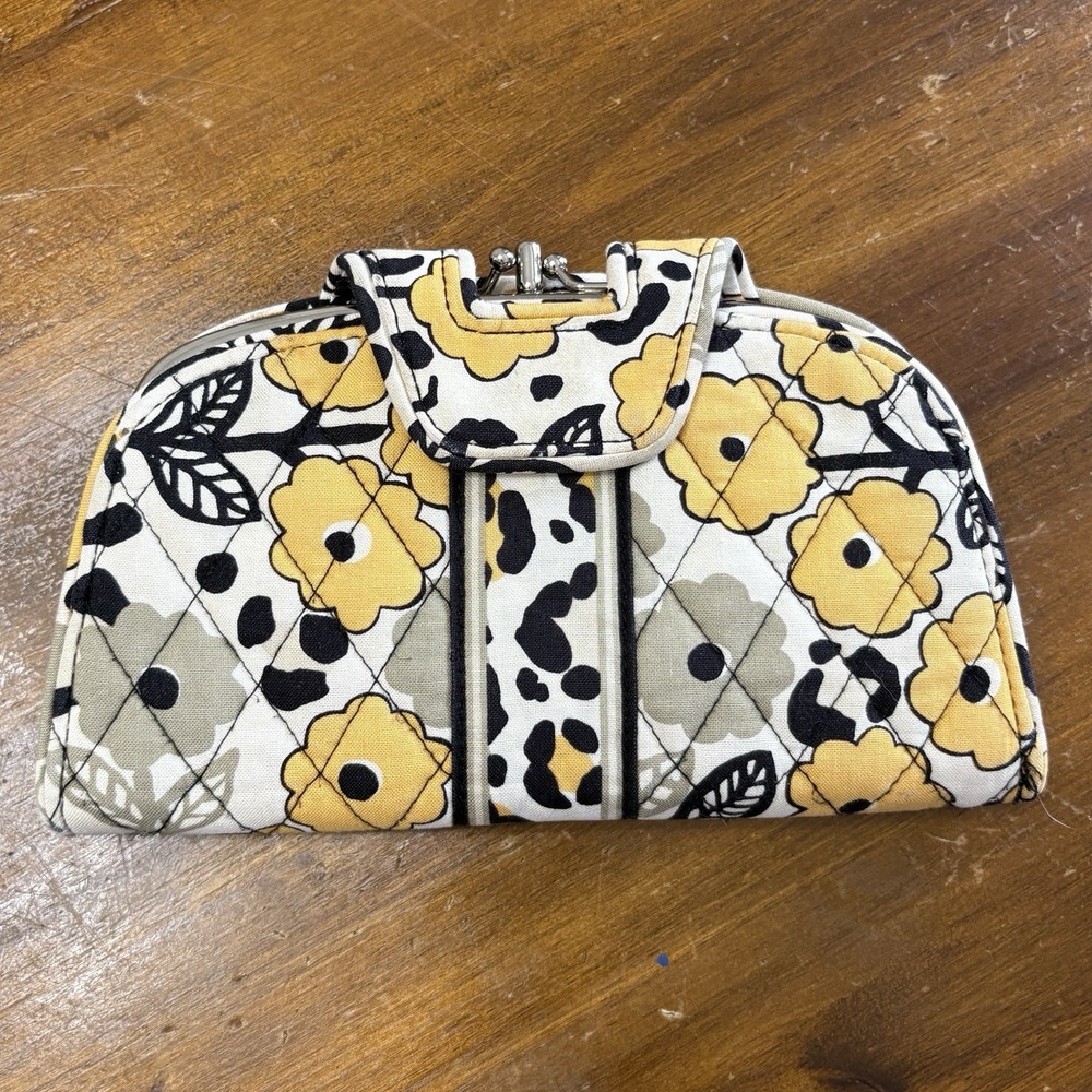 VERA BRADLEY Kiss 'n Snap Wallet Go Wild Pattern Quilted Clutch Yellow Black EUC